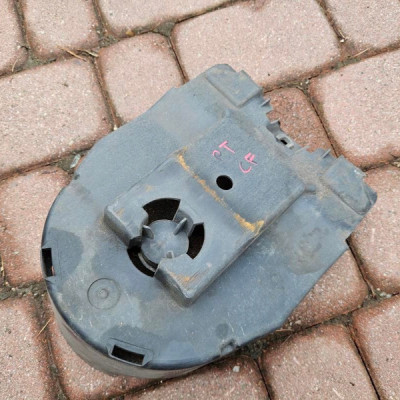 Obudowa osłona tył tylna belki sprężyny zawieszenia Opel Corsa F E-Corsa