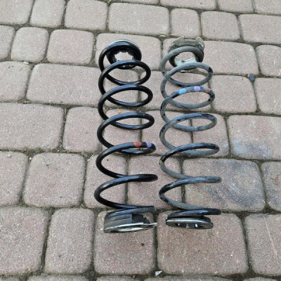 Sprężyna tył tylna elektryk zawieszenia Opel Corsa F E-Corsa