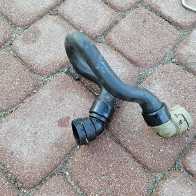 Przewód rura wąż wody wodny 1.6CDTI Opel Meriva B 13361961