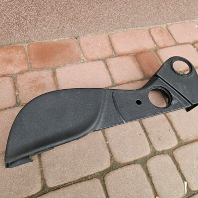 Plastik obudowa osłona fotela lewa Opel Astra J 4 IV 13257083