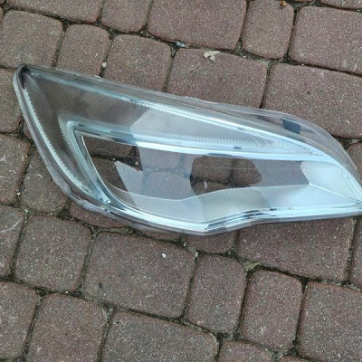Klosz szkło lampy przedniej prawej Opel Astra J 4 IV