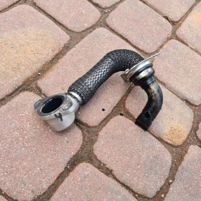 Rurka rura EGR chłodniczka spalin 1.3 1.3 CDTI Opel Astra J 4 IV