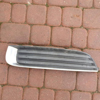 Kratka zderzaka chrom Opel Insignia 13264445