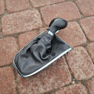 Gałka zmiany biegów mieszek lewarek 5 biegów Opel Astra J 4 IV