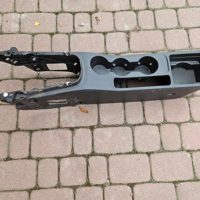 Tunel srodkowy EUROPA osłona obudowa Opel Astra J 4 IV