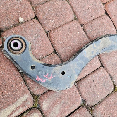 Wahacz tył tylny prawy zawieszenie tylne TOYOTA CH-R CHR C-HR