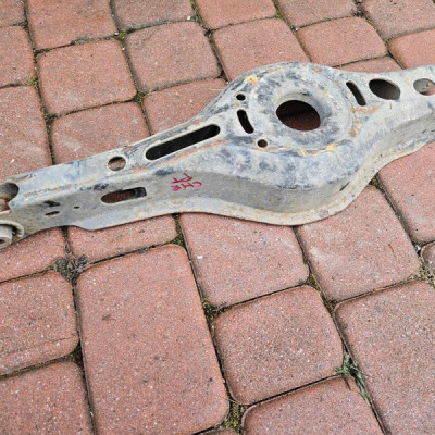 Wahacz tył tylny prawy zawieszenie tylne TOYOTA CH-R CHR C-HR