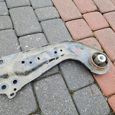 Wahacz tył tylny prawy zawieszenie tylne TOYOTA CH-R CHR C-HR