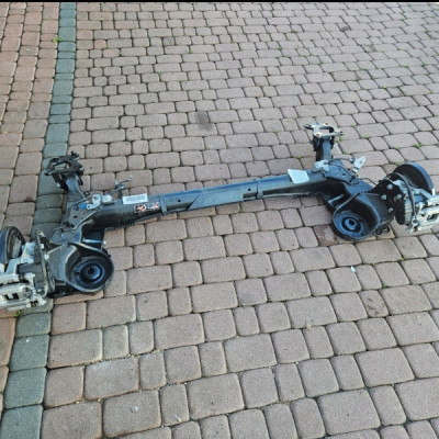 Belka zawieszenia tył tylna kpl Proace City Berlingo IV Combo E Rifter 4