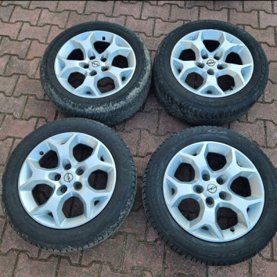Felgi komplet 5x110 16" ET37 6.5J Opel ZAFIRA B VECTRA C MERIVA A