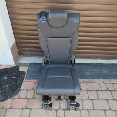 Fotel tył tylny kanapa oparcie siedzisko 2 3 rząd Opel Zafira C