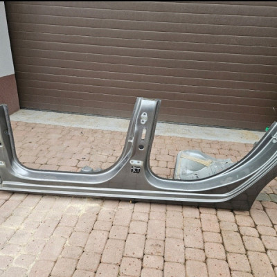 Cwiartka błotnik próg podłóżnica słupek bok Opel Astra K