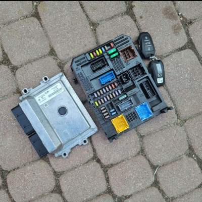 BSI BCM komputer silnika elektryczny 9832881080 9841150580 Opel Corsa F