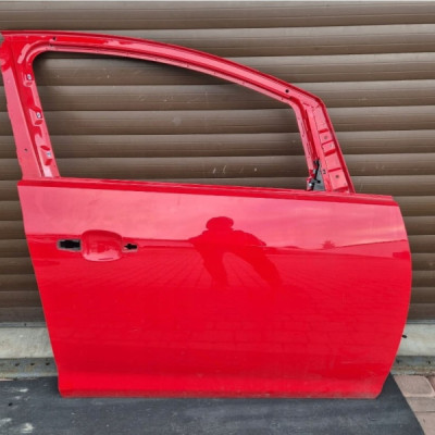 Drzwi przód przednie prawe Z50B Opel Astra J IV 4