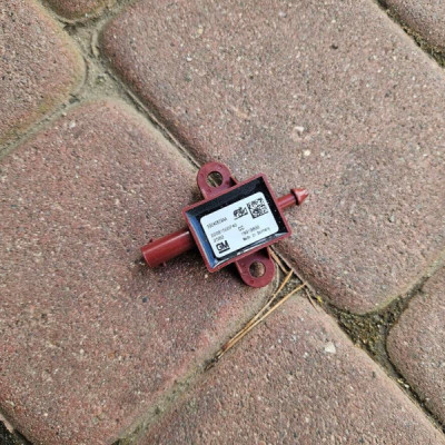 Czujnik absorber pieszego Opel Insignia B FL 39240659AA 39240659