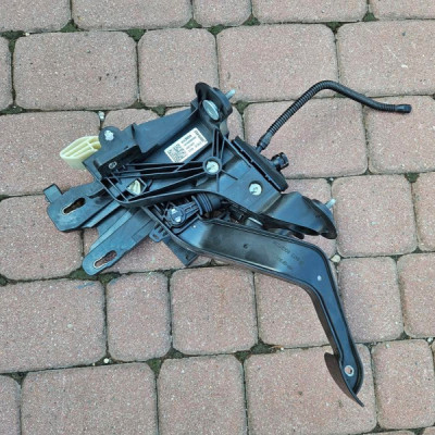 Pedał sprzęgła pedały pompka EUROPA Opel Insignia B FL 84393094