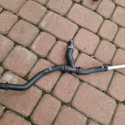 Przewód rura wąż wody 2.0D 174KM LSQ Opel Insignia B FL 39200984