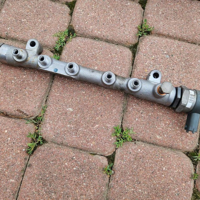 Listwa wtryskowa 2.0D 174KM LSQ Opel Insignia B FL 55495711 0281006034