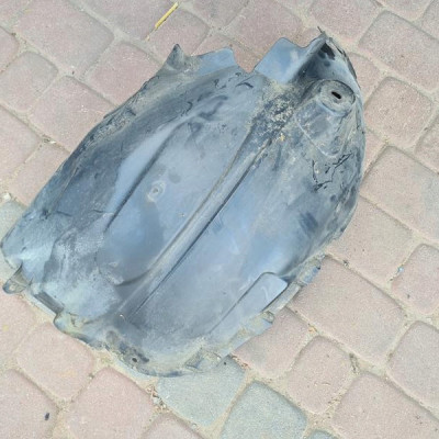 Nadkole przód prawe Opel Corsa D 13187359