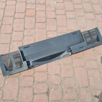 Plastik bagaznika osłona pasa tylnego EU Opel Corsa D 13215808 13180939