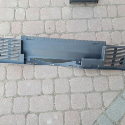 Plastik bagaznika osłona pasa tylnego EU Opel Corsa D 13215808 13180939