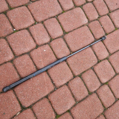 Teleskop klapy bagaznika siłownik EUROPA Opel Corsa D 13182537