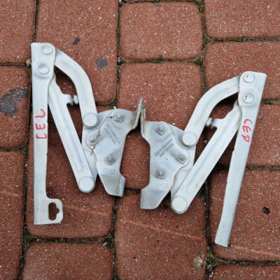 Zawias maski Lewy Prawy EU Opel Corsa D E 13186899 13186900