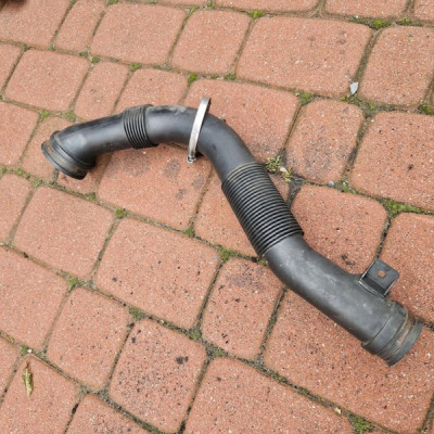 Rura dolot powietrza 1.3D Diesel łapacz EU Opel Corsa D 55557413