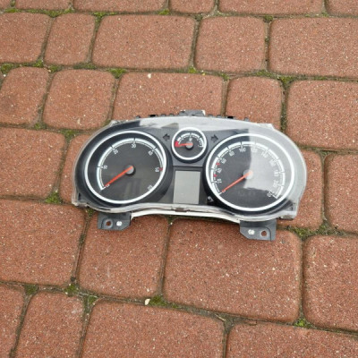 Licznik zegary 1.3D DIESEL EU Opel Corsa D 13373014 ACSC