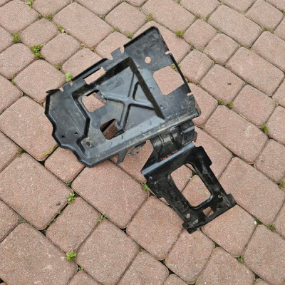 Podstawa akumulatora 2.0D 174KM 22R Opel Insignia B FL 84221669 84221668