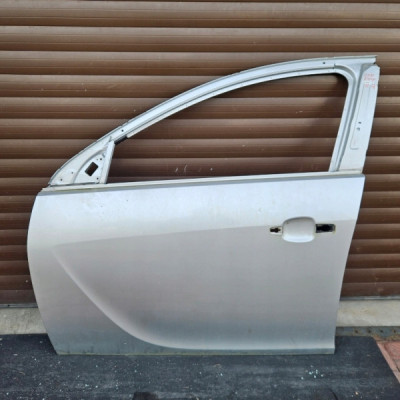 Drzwi przod przednie srebrne Z176 lewe Opel Insignia A