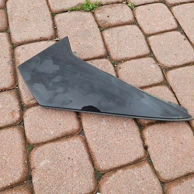 Plastik obudowa osłona bagaznika klapy EUROPA OPEL GRANDLAND X YP00030477