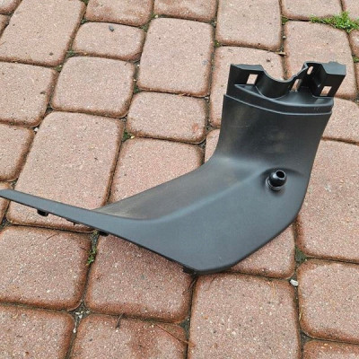 Plastik obudowa osłona bagaznika klapy EUROPA OPEL GRANDLAND X YP00036577