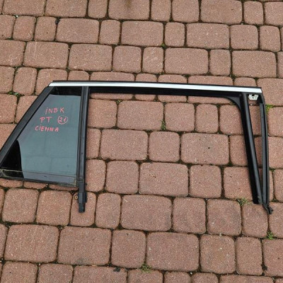 Szyba tył tylna prawa kombi ciemna chrom uszczelka Opel Insignia B FL 2021R