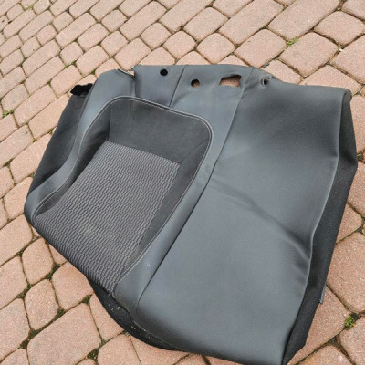 Skóra obicie fotela kanapy stelarz tył tylna prawa Opel Insignia B FL