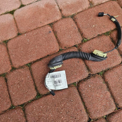 Instalacja wiązka w klape uszczelka guma Opel Insignia B FL YR00032780