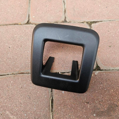 Osłona zamka rączka otwierania kanapy Opel Insignia B FL Astra K 3904099