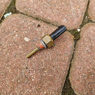 Czujnik oleju 2.0D 174KM LSQ Opel Insignia B FL 55490805