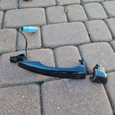 Klamka drzwi przód przednia KEYLESS prawa OPEL GRANDLAND X KTGA