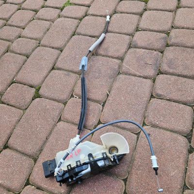 Zamek drzwi przód przedni lewy EUROPA OPEL GRANDLAND X PSA146095 16943118