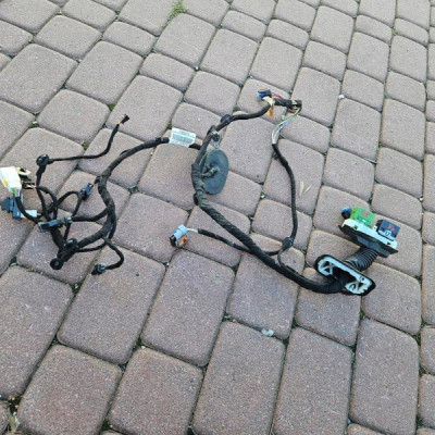 Instalacja wiązka drzwi przód przednia prawa OPEL GRANDLAND X 9827563680