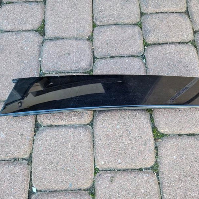 Osłona słupka listwa przód przednia prawa OPEL GRANDLAND X YP00052580