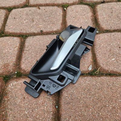 Klamka drzwi przód tył prawa chrom OPEL GRANDLAND X 98201552