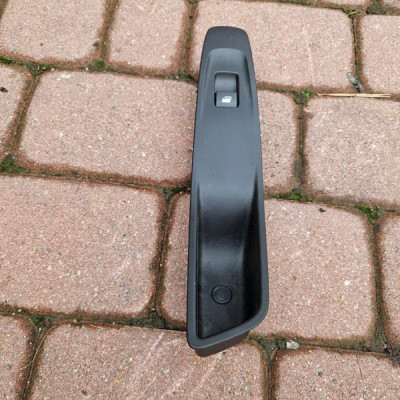 Przełącznik szyb prawy tył ramka włącznik OPEL GRANDLAND X YP00037677