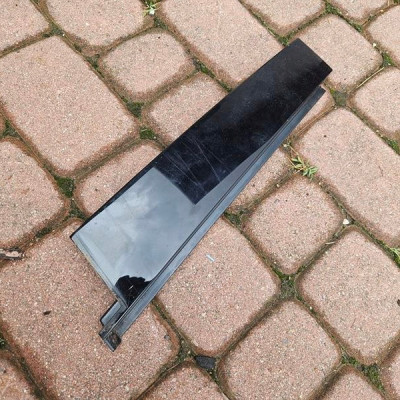 Osłona słupka listwa tył tylna prawa OPEL GRANDLAND X YP00069080