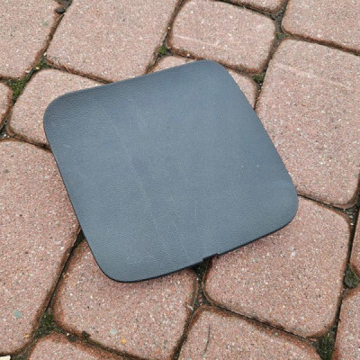 Zaślepka obudowa osłona bagaznika klapy EUROPA OPEL GRANDLAND X YP00069877