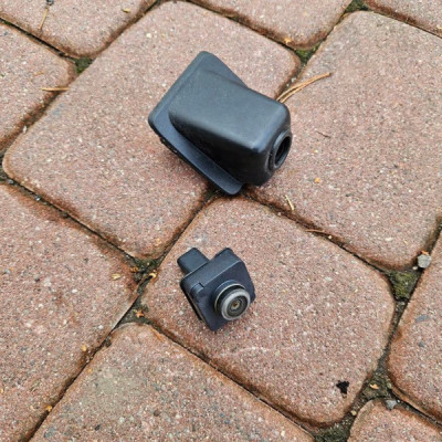 Kamera tył tylna cofania osłona obudowa klapy OPEL GRANDLAND X 9809301080