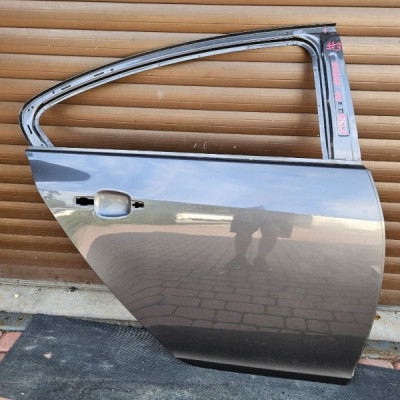 Drzwi tył tylne prawe HB SEDAN Z177 Opel Insignia A 3