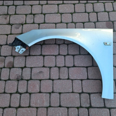 Błotnik przód przedni lewy ORYGINAL PROSTY Opel Insignia