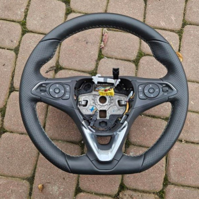 Kierownica skórą ścięta OPC podgrzewana GSI sportowa Opel Insignia B A29